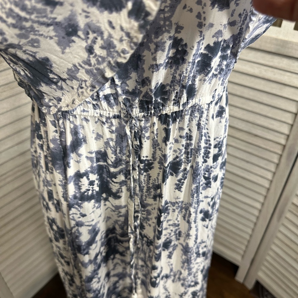 Tie-Waist Blue and White Floral Maxi Dress - Picture 3 of 7